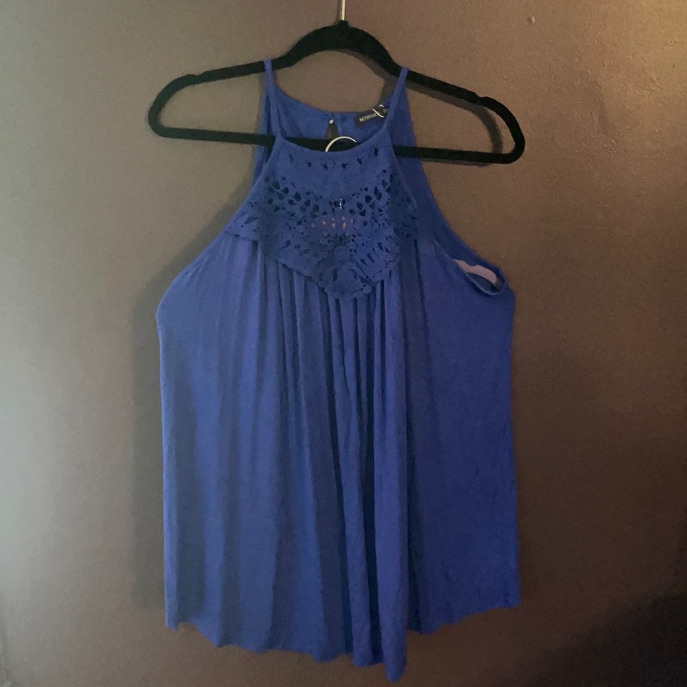 Strapped, halter neck with crochet lace detail top